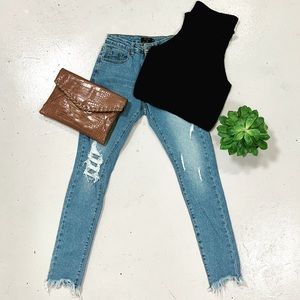 HIGH WAISTED DISTRESSED DENIM & WOVEN BLACK CROP